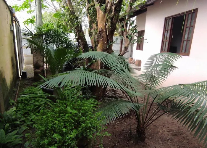Casa 2 Qtos, Sendo Suite Com Cama Queen Ar Condicionado