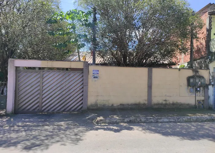 Casa 2 Qtos, Sendo Suite Com Cama Queen Ar Condicionado